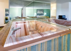 Desk, cribs/infant beds, rollaway beds, free WiFi