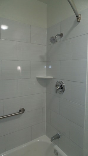 Bathroom shower - Super 8 by Wyndham Sapulpa/Tulsa Area (Sapulpa)