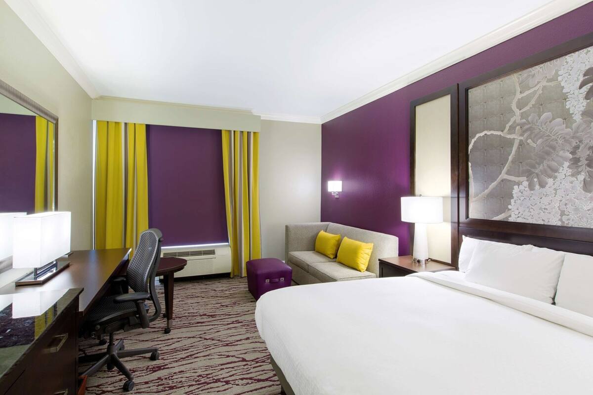 Pillowtop beds, in-room safe, desk, laptop workspace