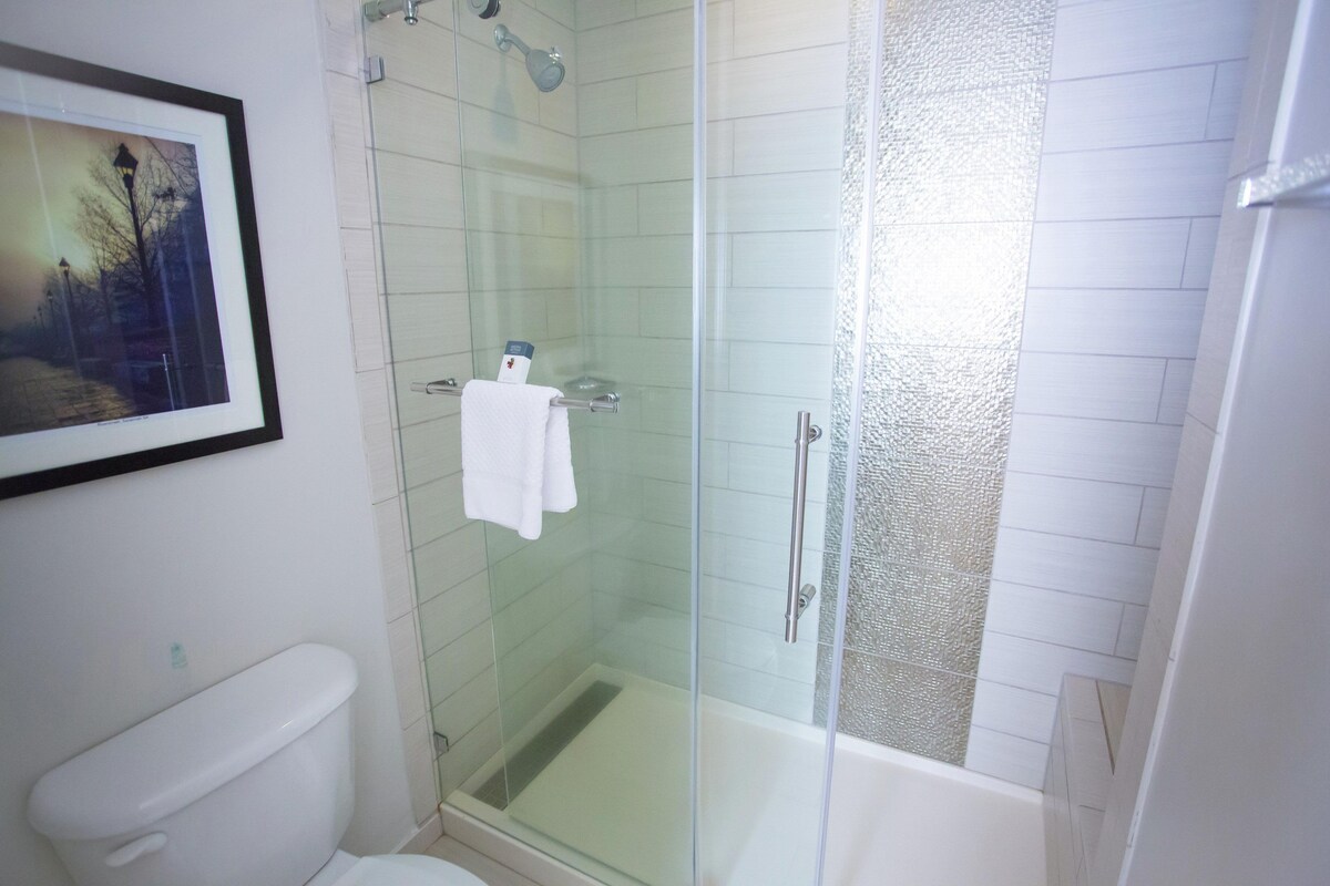 Bathroom shower
