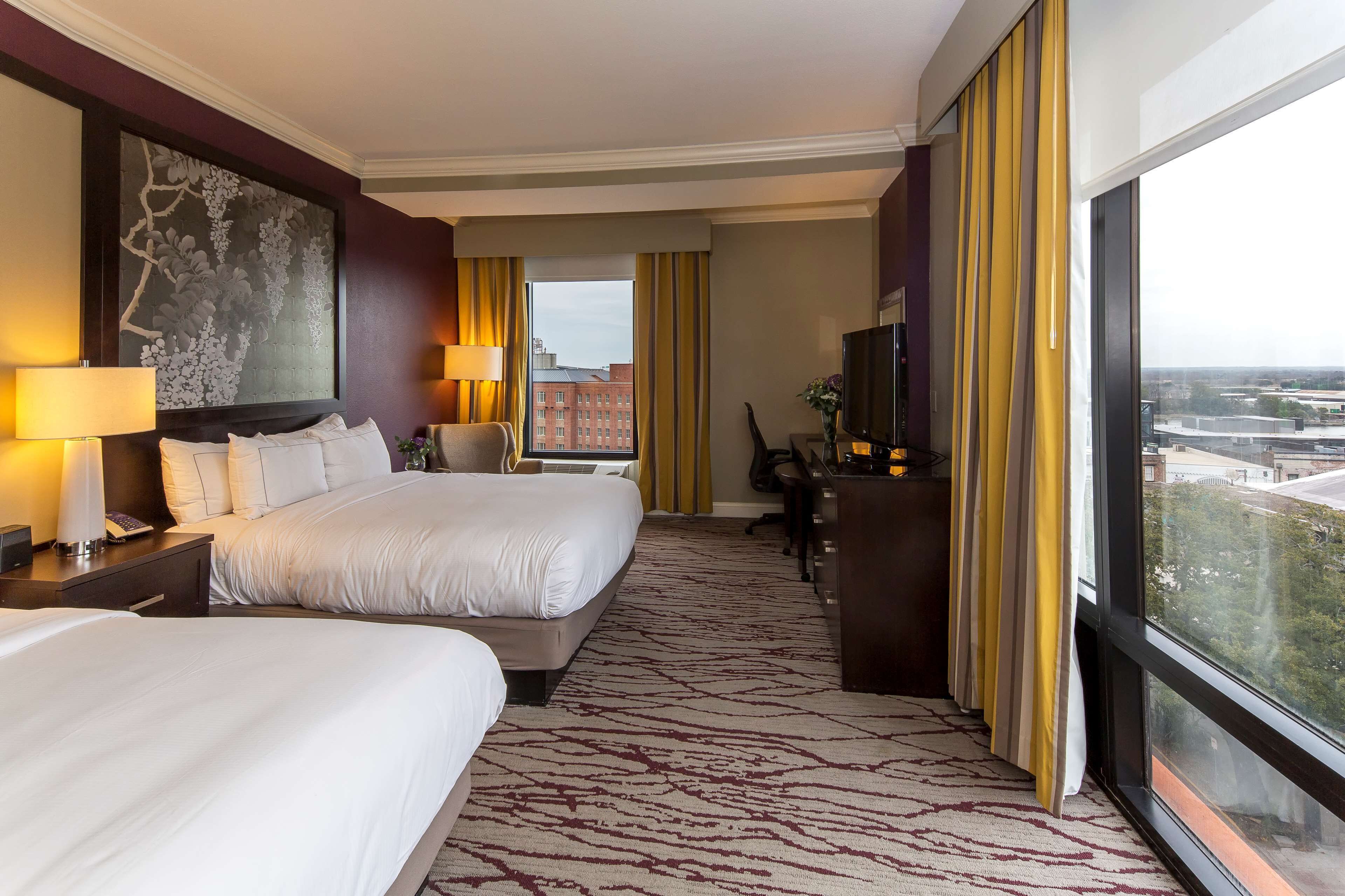 room, 2 queen beds, city view | city view