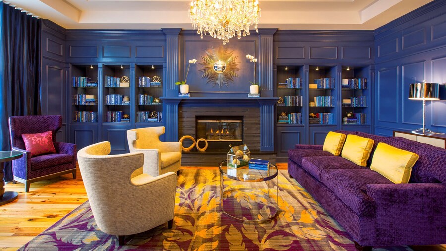 DoubleTree by Hilton Hotel Savannah Historic District