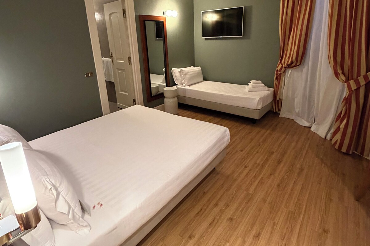Standard Room, Multiple Beds | Hypo-allergenic bedding available, minibar, desk, WiFi (free)