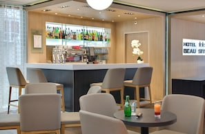 Bar lounge