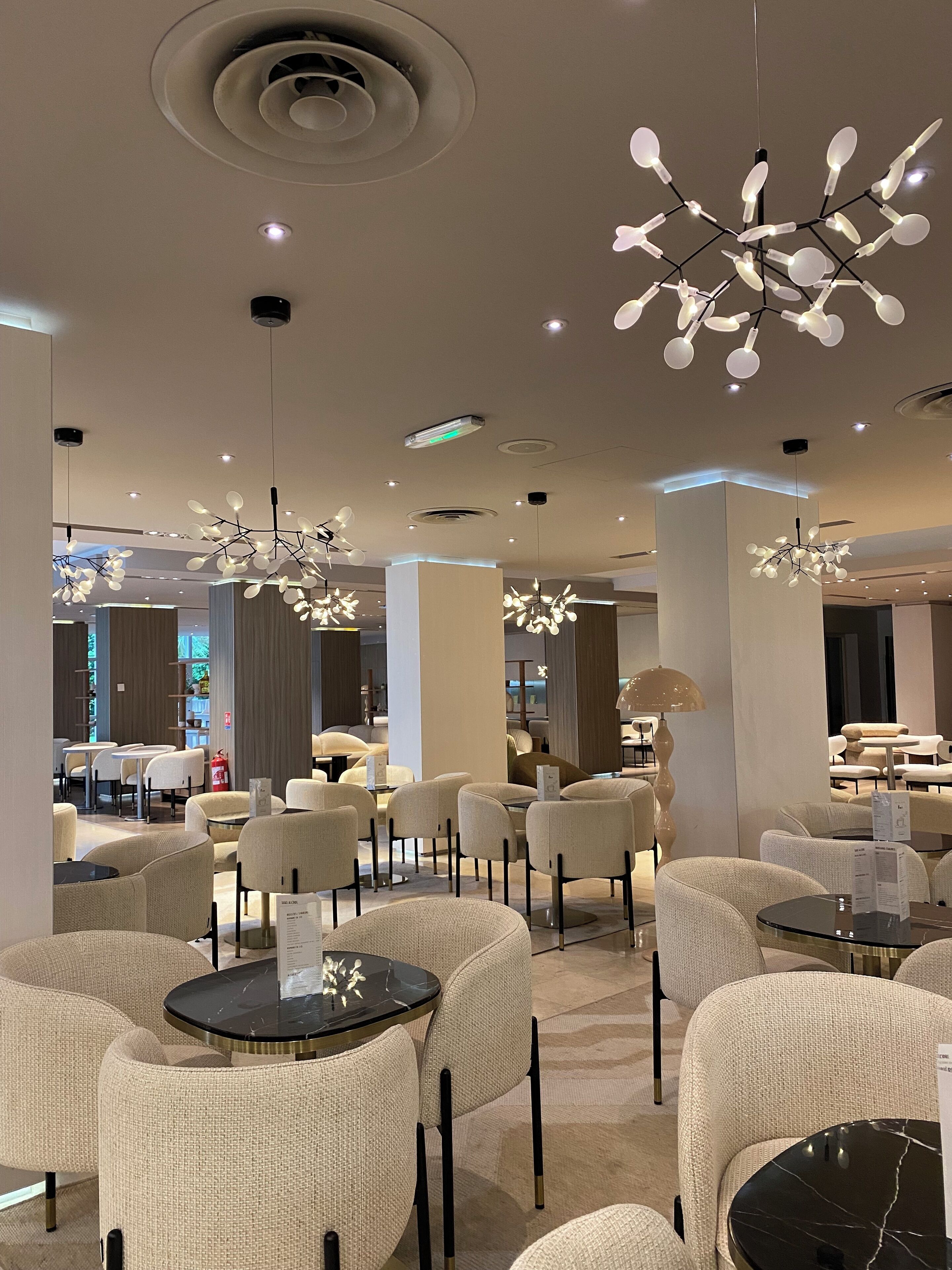 بار (في المنشاة)