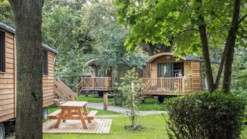Wooden Caravan | Terrace/patio