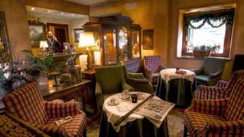 Coin salon dans le hall