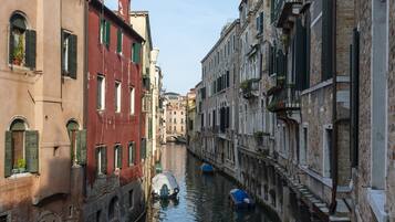 Petit déjeuner continental compris tous les jours