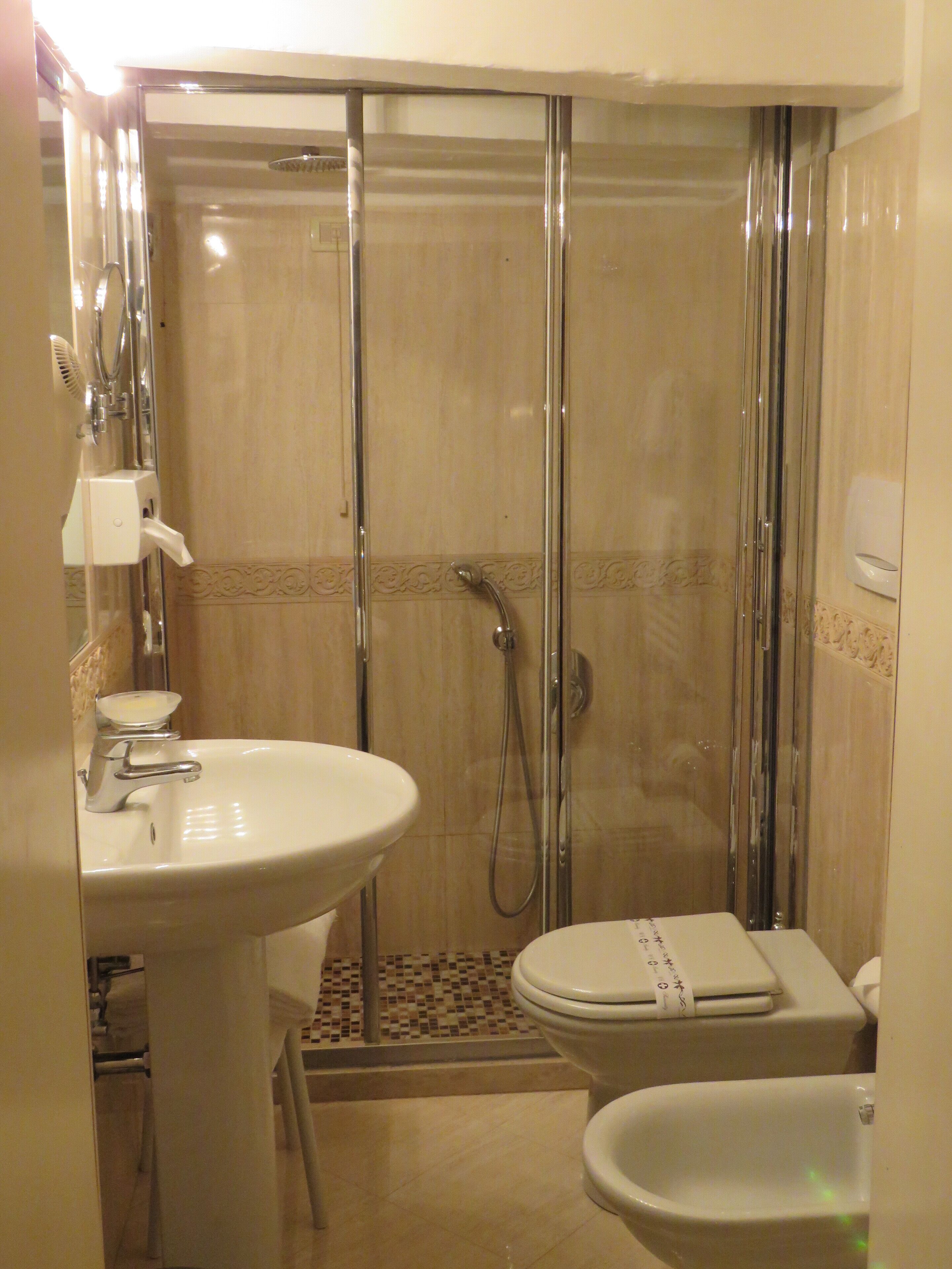 comfort room | bathroom | shower, free toiletries, hair dryer, towels