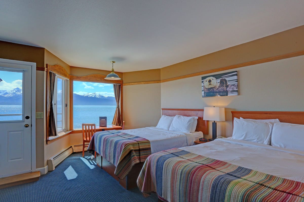 Chambre Standard, 2 grands lits, vue baie