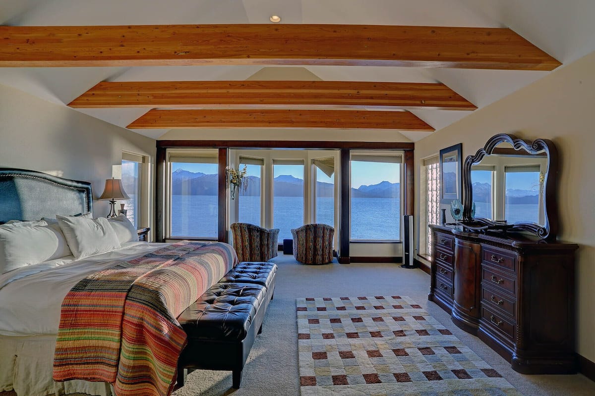 condo, 1 bedroom, kitchen, bay view | iron/ironing board, free wifi, bed sheets