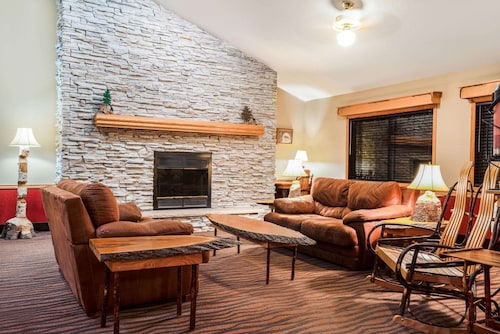 AmericInn by Wyndham Park Rapids