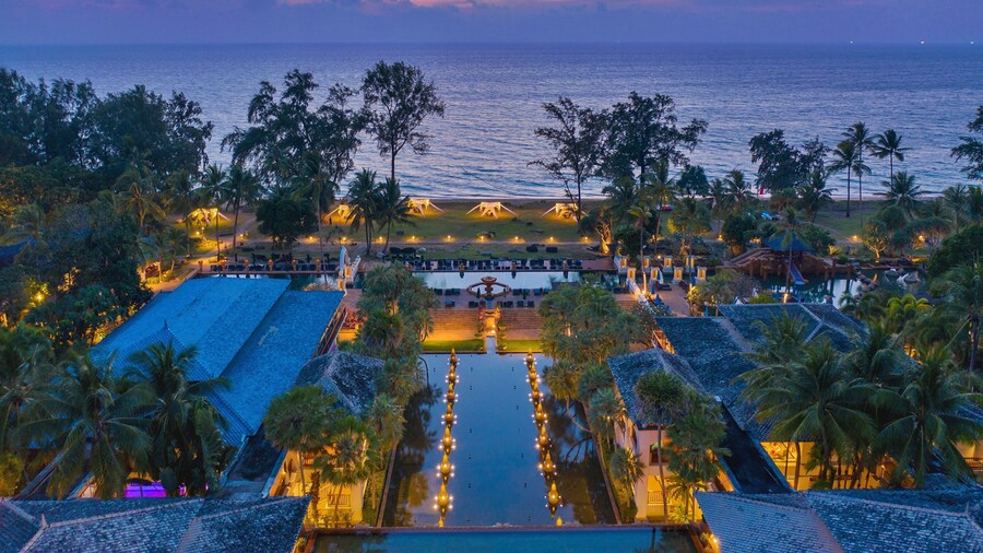 Marriott's Phuket Beach Club