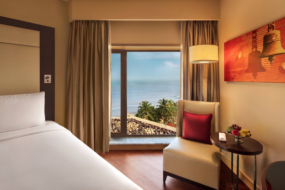 JW Marriott Mumbai Juhu by null