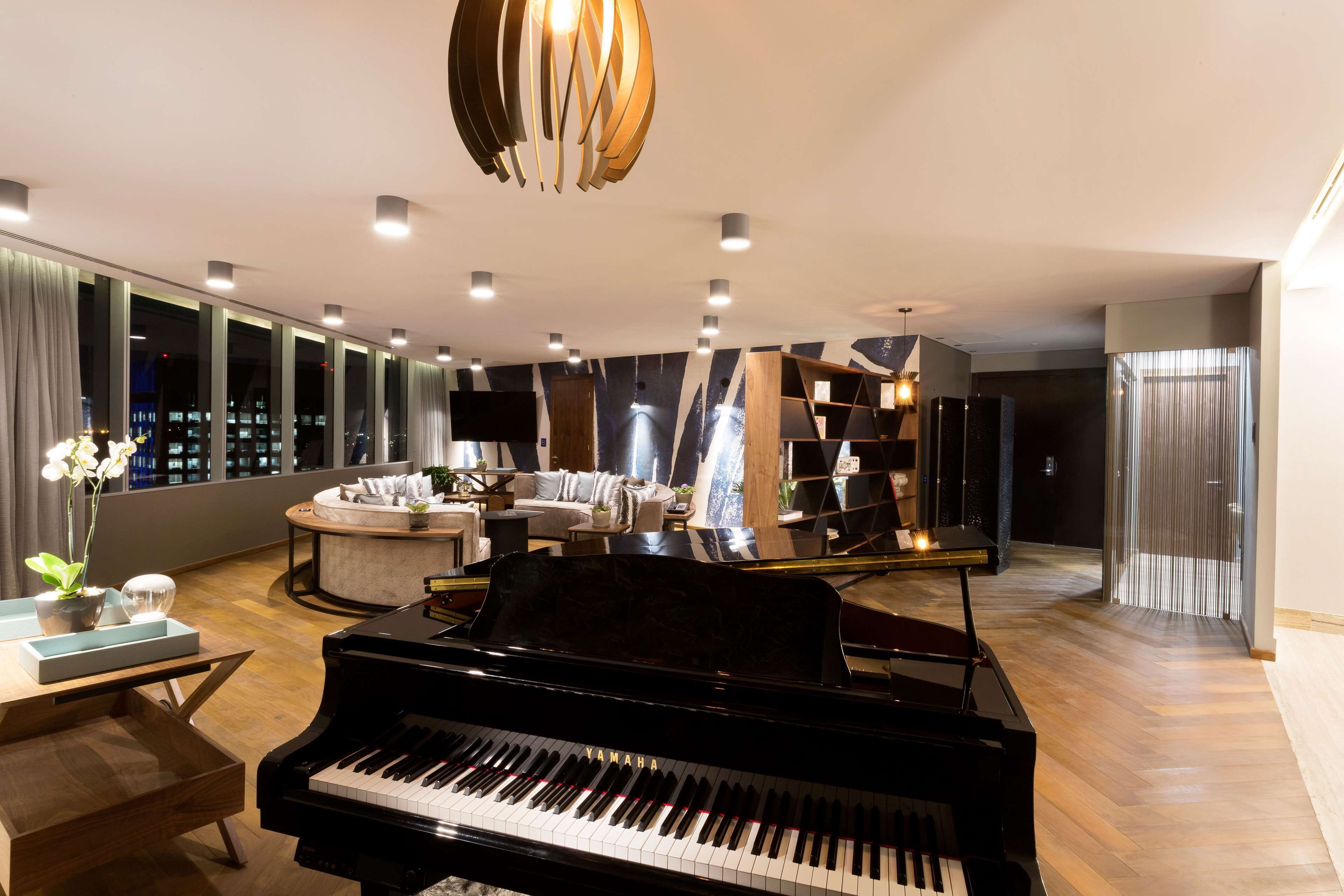 presidential suite, 1 king bed | 1 bedroom, hypo-allergenic bedding, minibar, in-room safe