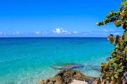 Sulla spiaggia, sabbia bianca, teli da spiaggia