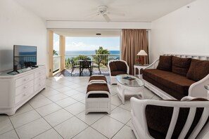 Suite – junior, 2 soverom, havutsikt | Utsikt fra balkong