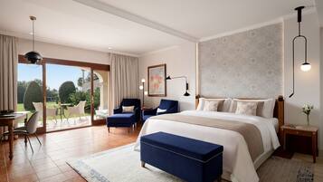 Suite Junior, 1 trÚs grand lit, non-fumeurs | 1 chambre, literie hypoallergénique, couette en duvet d'oie, minibar