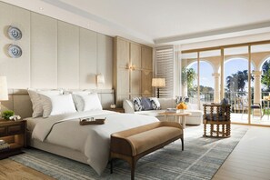 Suite majestueuse, 1 très grand lit | Literie hypoallergénique, couette en duvet, minibar, coffre-fort