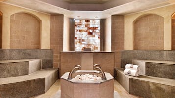 Couples treatment room(s), sauna, hot tub, steam room