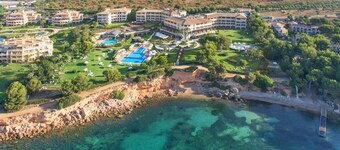 The St. Regis Mardavall Mallorca Resort
