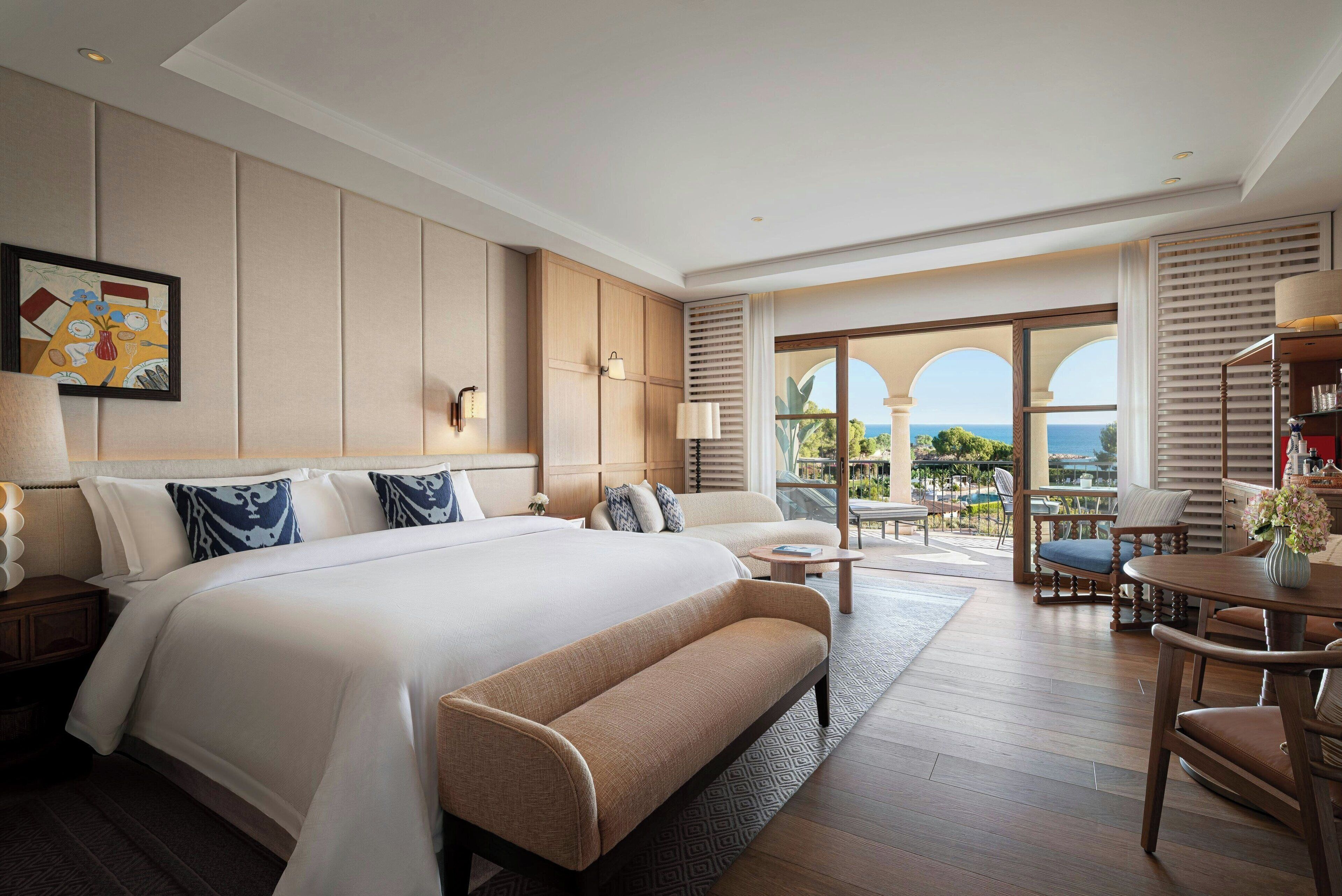 Grand Suite, 1 King Bed, Non Smoking, Sea View | Hypo-allergenic bedding, down duvets, minibar, in-room safe