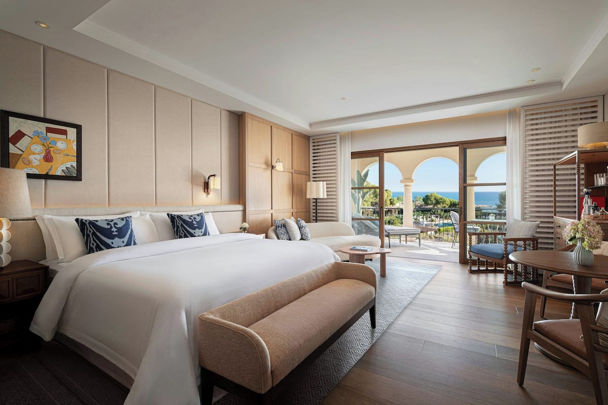 Grand Suite, 1 King Bed, Non Smoking, Sea View | Hypo-allergenic bedding, down duvets, minibar, in-room safe