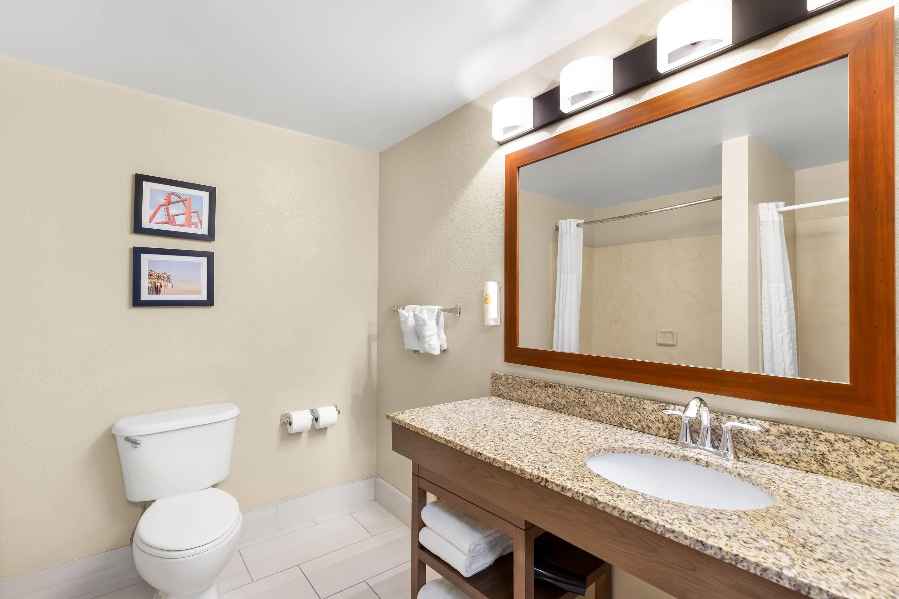 Suite, Non Smoking (2 Queen, Accesible + 2 person sofabed)