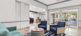 Comfort Suites Near Universal Orlando Resort