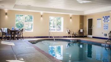 Indoor pool, pool loungers