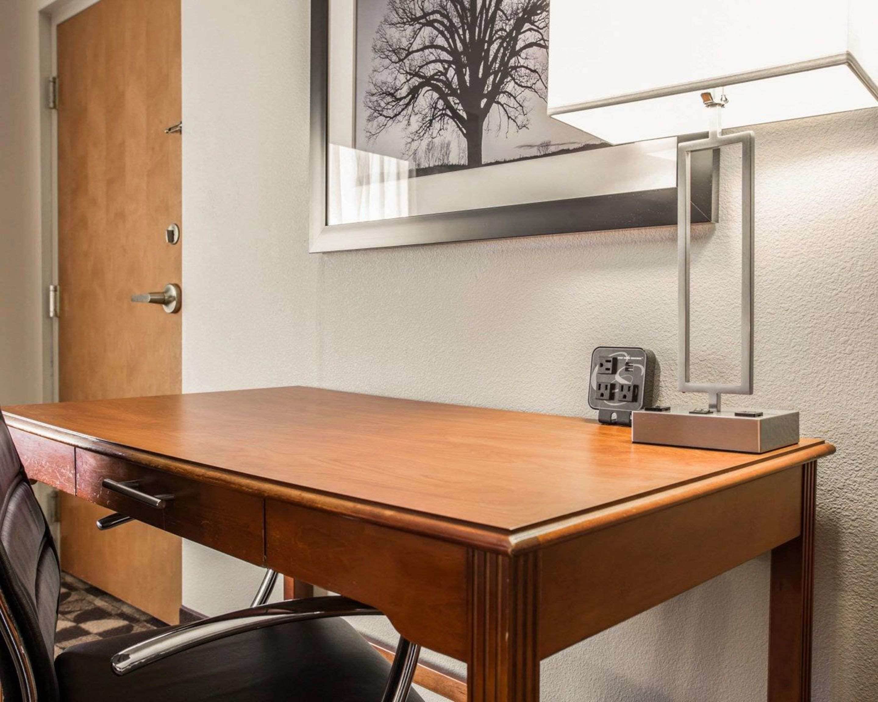 1 bedroom, in-room safe, desk, laptop workspace