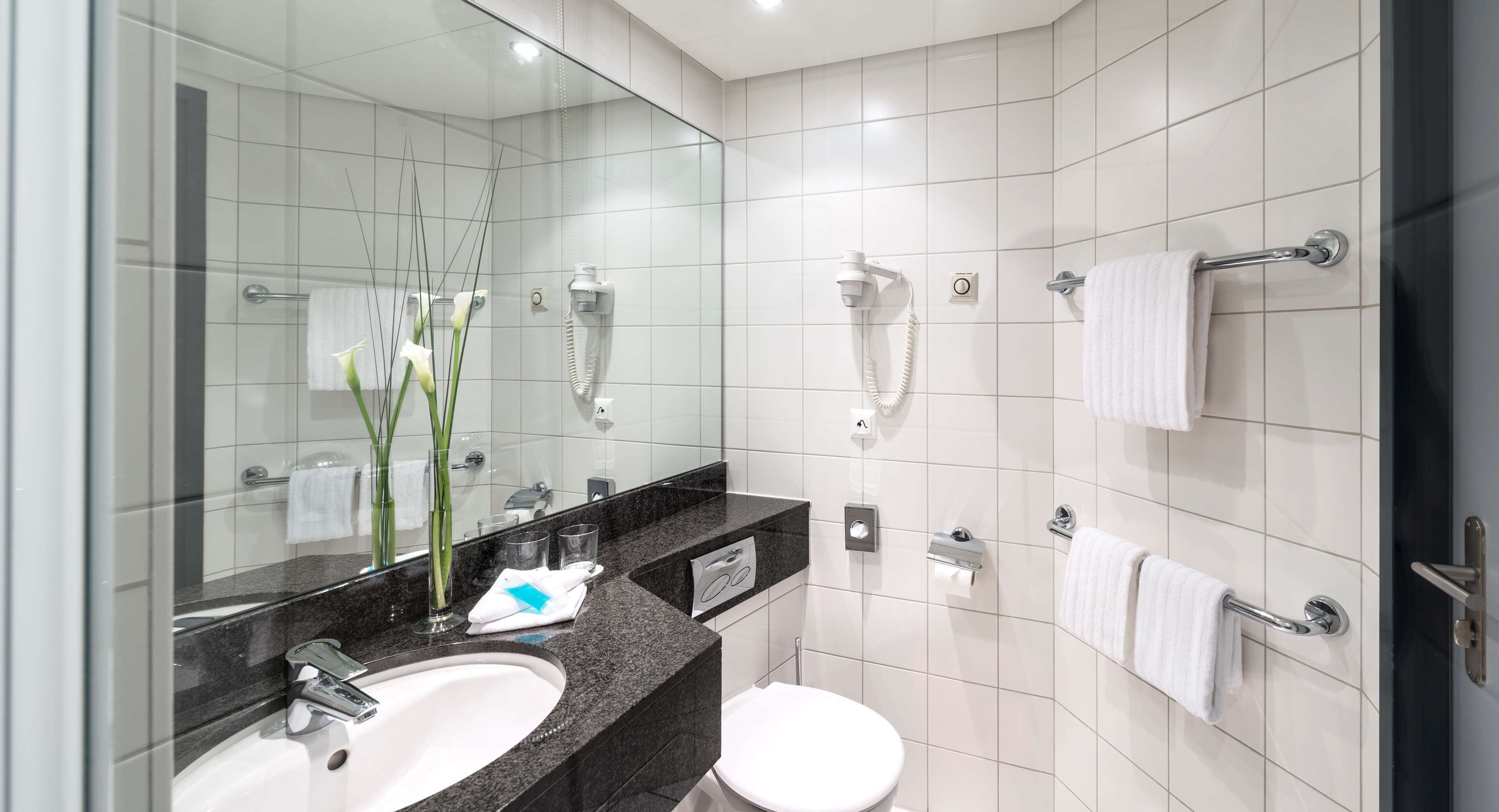 Photo - Essential by Dorint Basel City