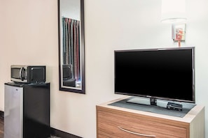 Een kluis op de kamer, geluiddichte muren, gratis wifi, beddengoed