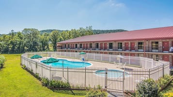 Seasonal outdoor pool