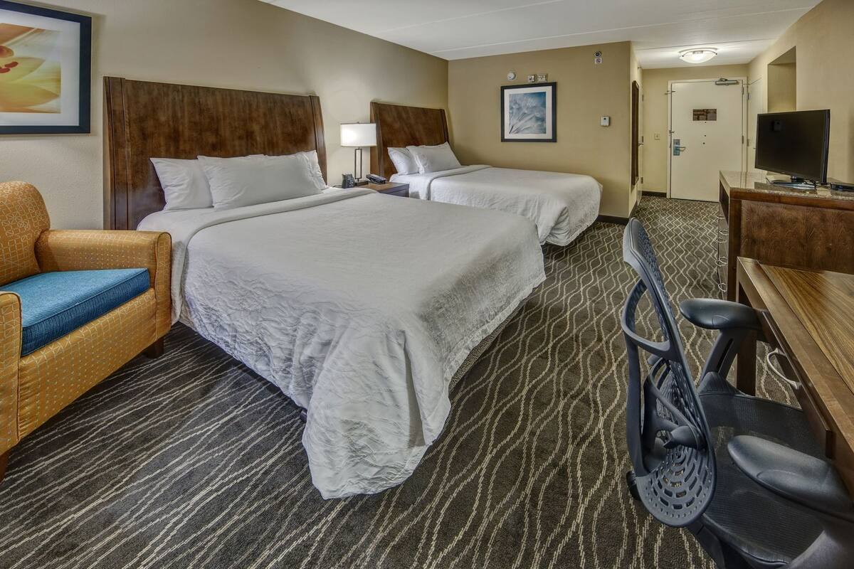 In-room safe, desk, laptop workspace, blackout drapes