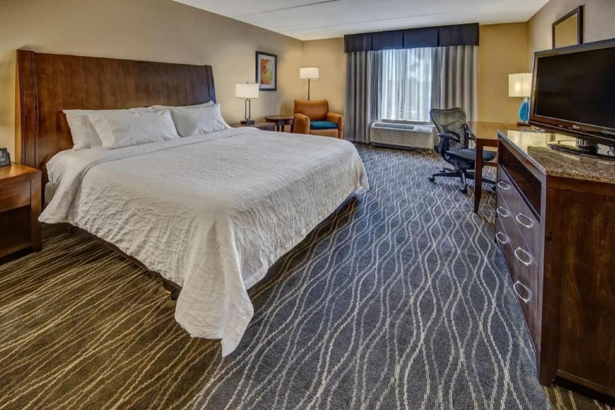 In-room safe, desk, laptop workspace, blackout drapes