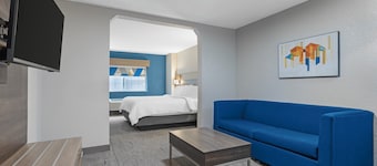 Holiday Inn Express Hotel & Suites Charlotte by IHG