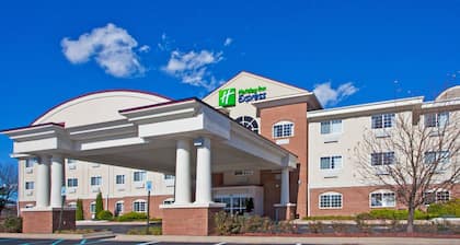 Holiday Inn Express Hotel & Suites Charlotte by IHG