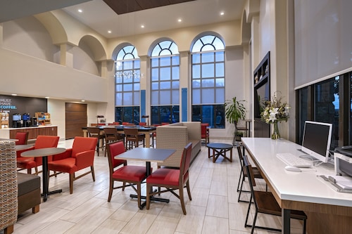 Holiday Inn Express Hotel & Suites Cedar Park by IHG