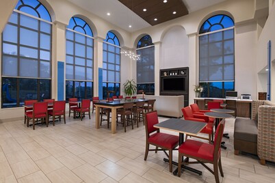 Holiday Inn Express Hotel & Suites Cedar Park by IHG