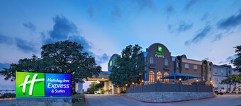 雪松公園智選假日套房飯店 IHG 旗下飯店