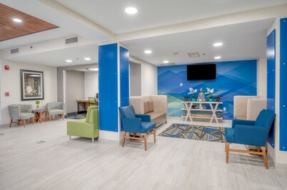 Holiday Inn Express Hotel & Suites Greenville by IHG