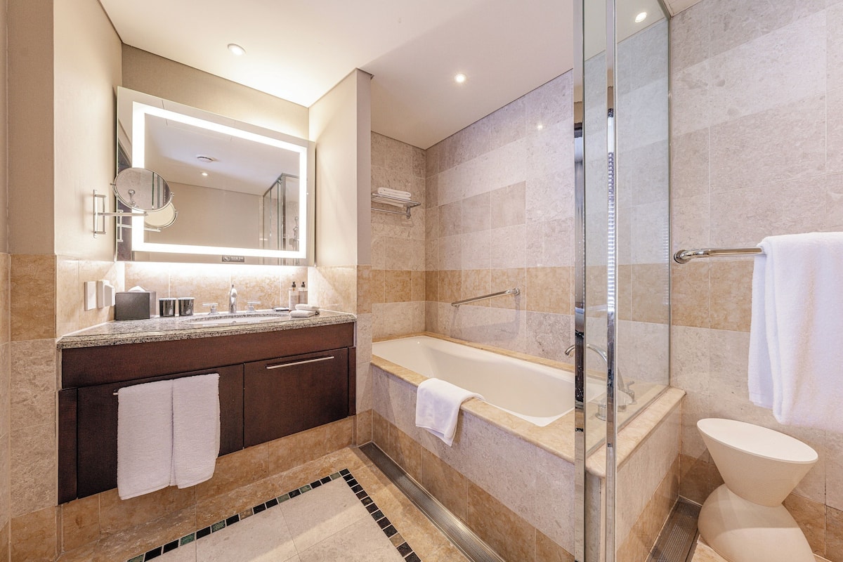 1 Bedroom Superior, 1 Bedroom | Down duvets, in-room safe, desk, iron/ironing board