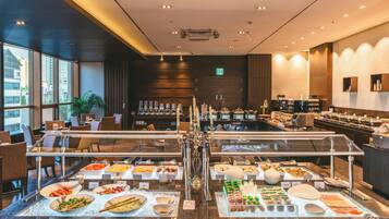 Breakfast, lunch and dinner served