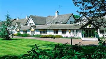 تفاصيل الفندق من الخارج