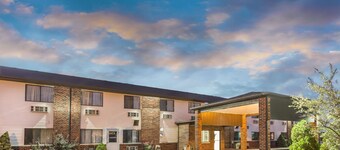 Super 8 by Wyndham Bourbonnais/Kankakee Area