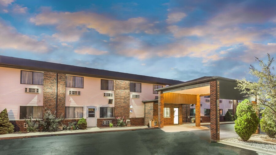 Super 8 by Wyndham Bourbonnais/Kankakee Area