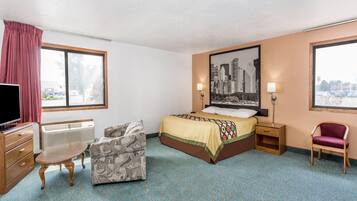 Blackout drapes, free cribs/infant beds, Internet, bed sheets