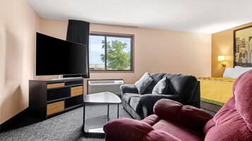 Kamer, 1 kingsize bed, niet-roken, bubbelbad | Verduisterende gordijnen, gratis babybedden, internet, beddengoed
