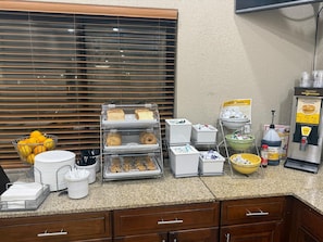 Desayuno continental incluido todos los días